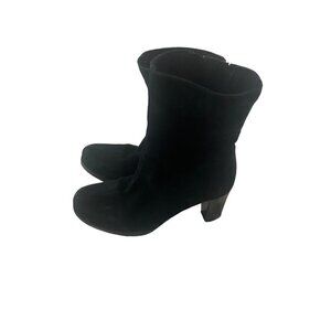 C La Canadienne Women's Black Suede Ankle Booties - 6 1/2M